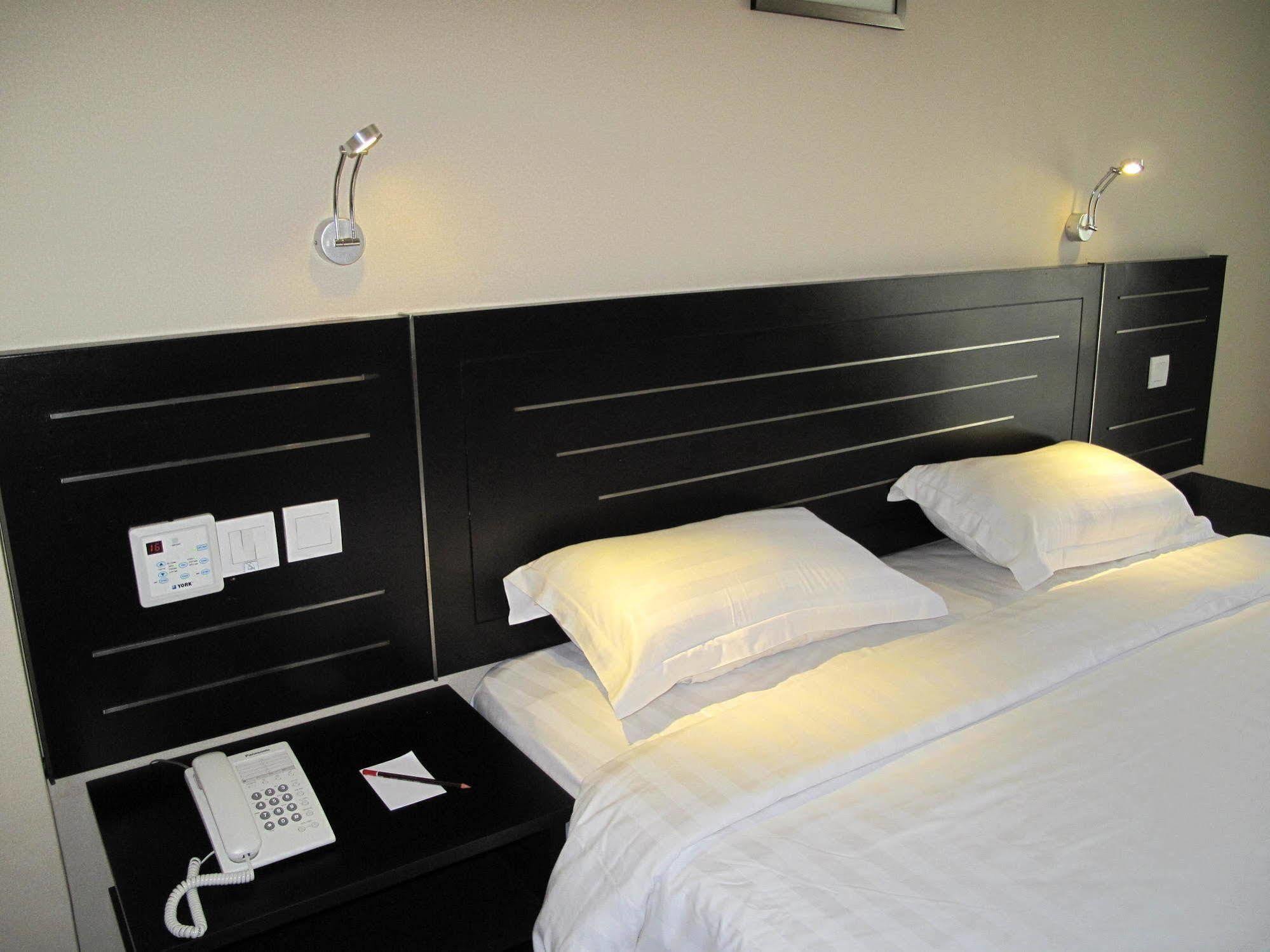 Labuk Hotel SDK Exteriör bild