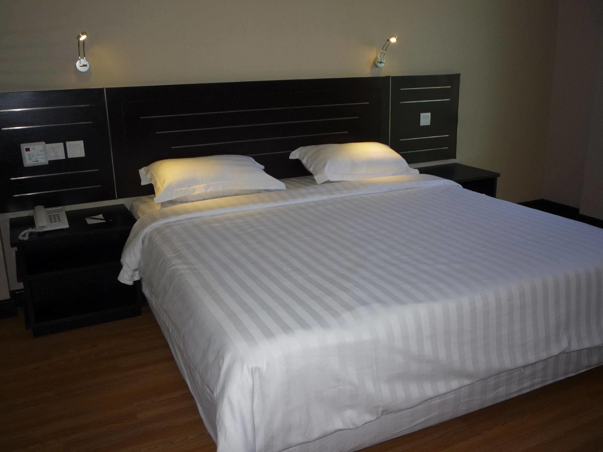 Labuk Hotel SDK Exteriör bild